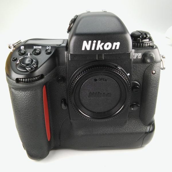 NIKON F5 - immagine 2