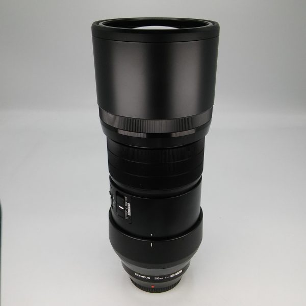 OM SYSTEM ED 300mm F4 IS PRO - immagine 2