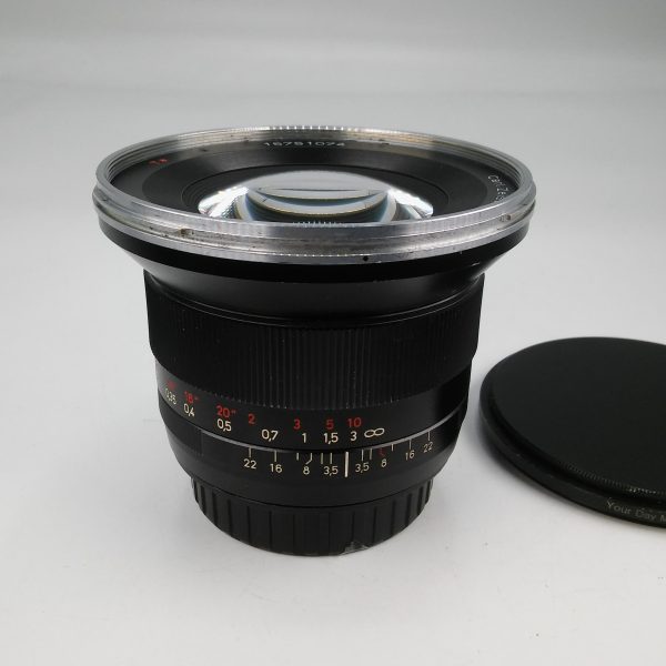 ZEISS ZE 18mm F3,5 attacco CANON EOS EF