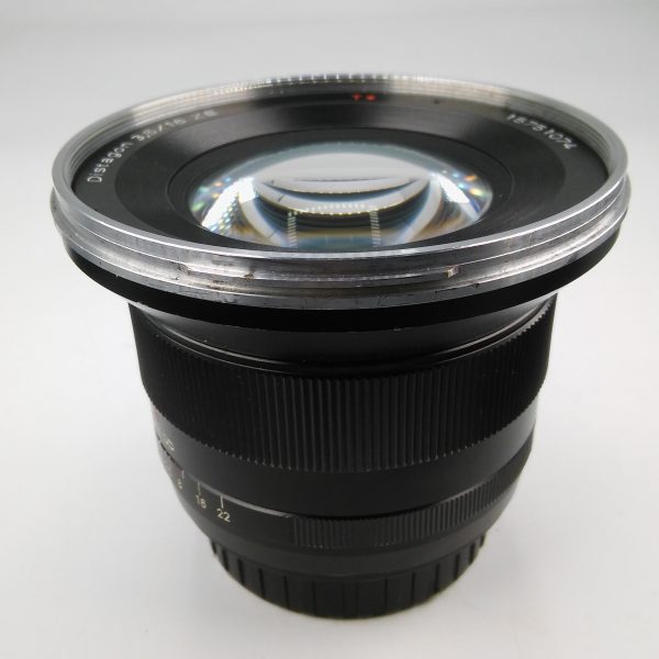 ZEISS ZE 18mm F3,5 attacco CANON EOS EF - immagine 4