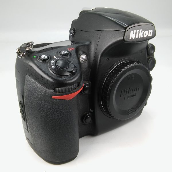 NIKON D700 (scatti eseguiti 23.892) - immagine 2