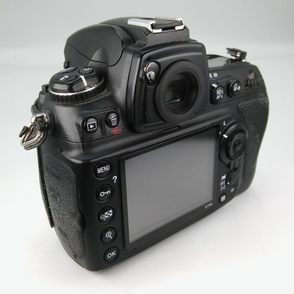 NIKON D700 (scatti eseguiti 23.892) - immagine 4