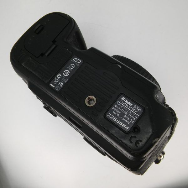 NIKON D700 (scatti eseguiti 23.892) - immagine 7