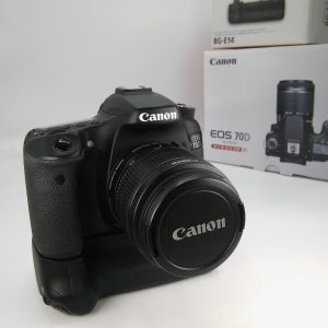 CANON EOS 70D + BG-E14 + 18-55mm F3,5-5,6 II IS (18.500 SCATTI)