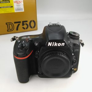 NIKON D750 (SCATTI 86.210)
