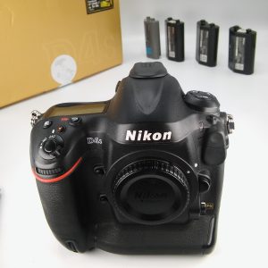 NIKON D4s (scatti eseguiti 53.000)