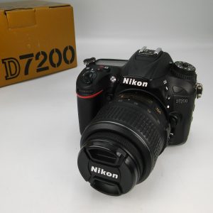 NIKON D7200 +18-55mm VR (scatti 35.533)