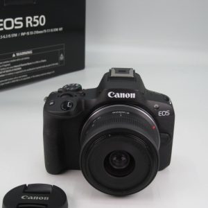 CANON R 50 + 18-45mm IS STM (300 scatti)