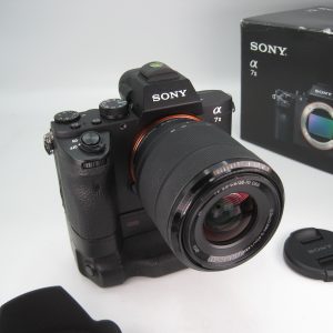 SONY ALPHA 7 II + 28-70mm (scatti 8.740)