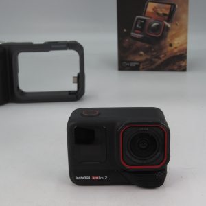 INSTA360 ACE PRO 2 + IMPUGNATURA EXPLORER PRO