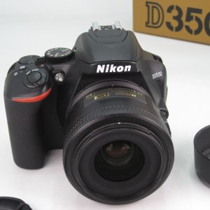 NIKON D3500 + 35mm F1,8 DX (scatti 3.971)