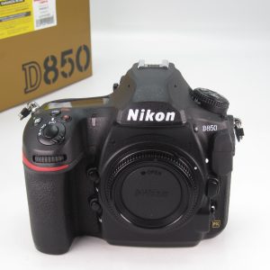 NIKON D850 (scatti 11.604)