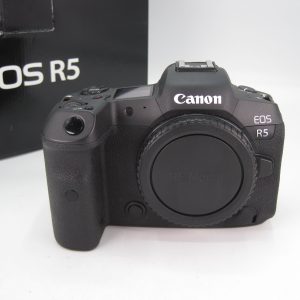 CANON EOS R5 (scatti eseguiti 31.517)